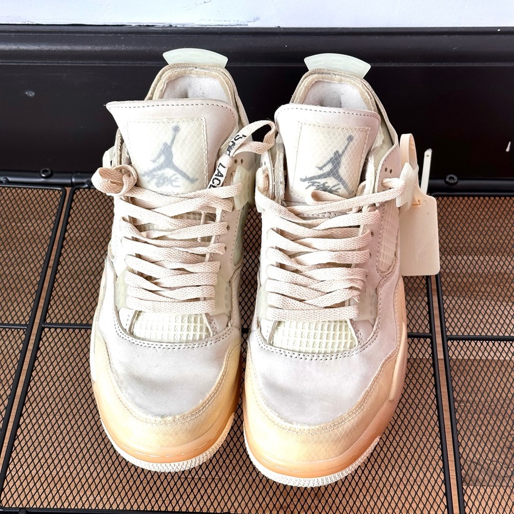 Jordan retro 4 off-white sail